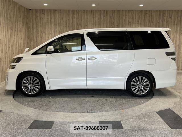 Toyota VELLFIRE 2012-12 373909-7