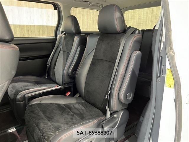 Toyota VELLFIRE 2012-12 373909-23