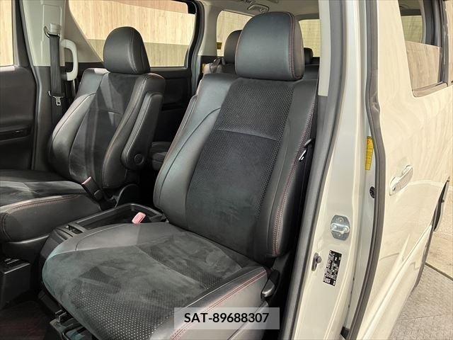 Toyota VELLFIRE 2012-12 373909-22