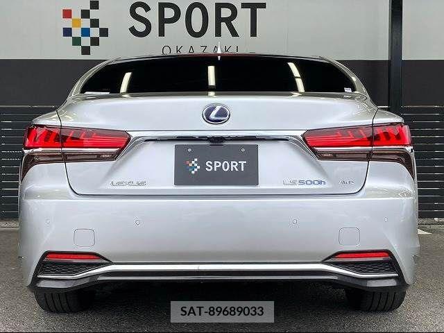 Lexus LS 2019-10 275494-12