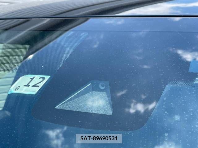 Toyota PRIUS 2017-12 322310-5