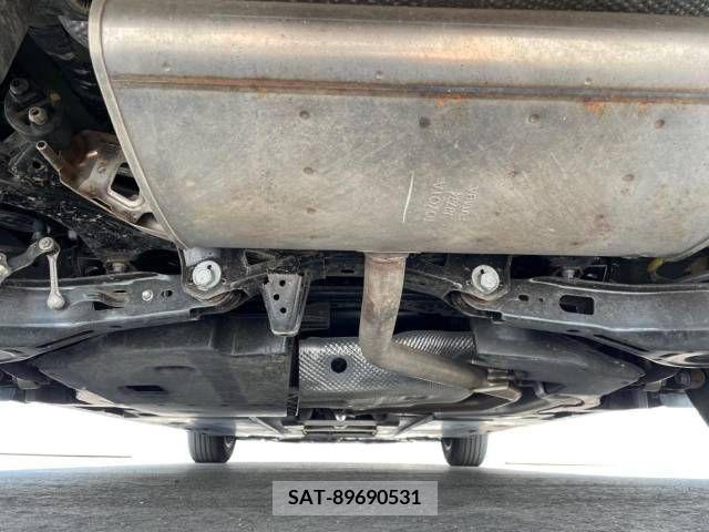 Toyota PRIUS 2017-12 322310-19