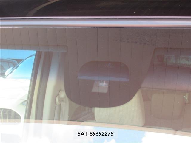 Honda N BOX 2016-10 364498-1
