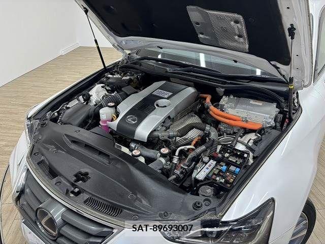 Lexus IS 2017-10 334343-17
