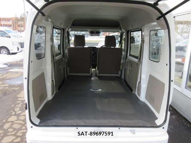 Suzuki EVERY 2023-05 213727-16