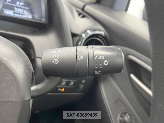 Mazda DEMIO 2019-01 351990-4