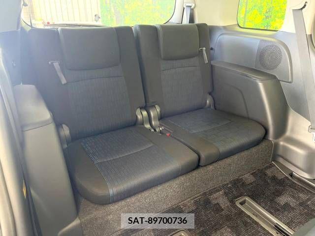 Toyota ISIS 2014-03 321098-10