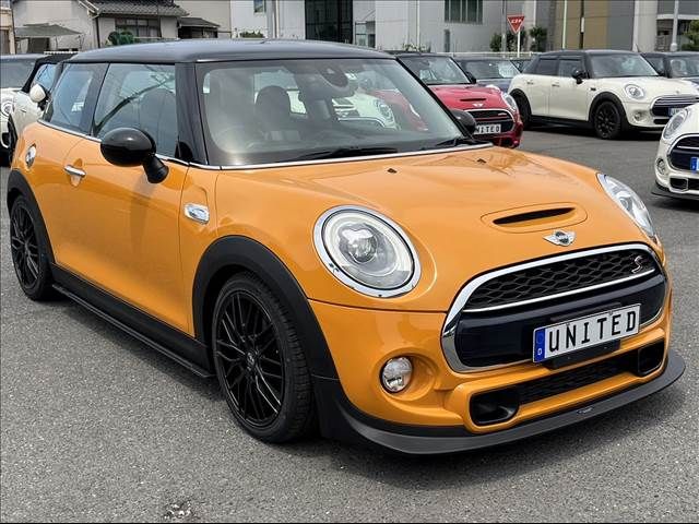 Bmw MINI 2017-03 10150-10
