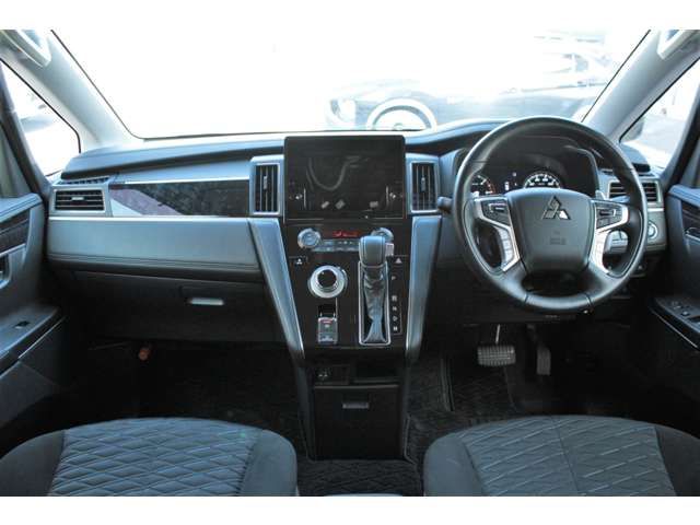 Mitsubishi DELICA D5 2019-03 2530-3