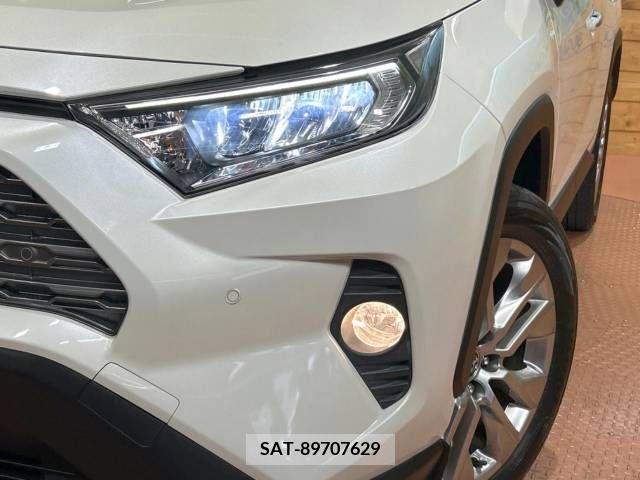 Toyota RAV4 2019-04 282708-12