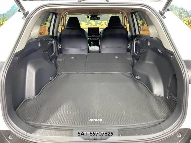 Toyota RAV4 2019-04 282708-11