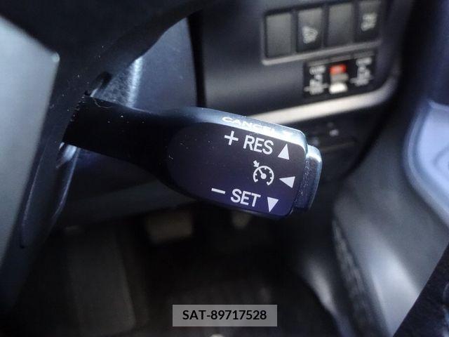 Toyota VOXY HYBRID 2015-06 215199-20