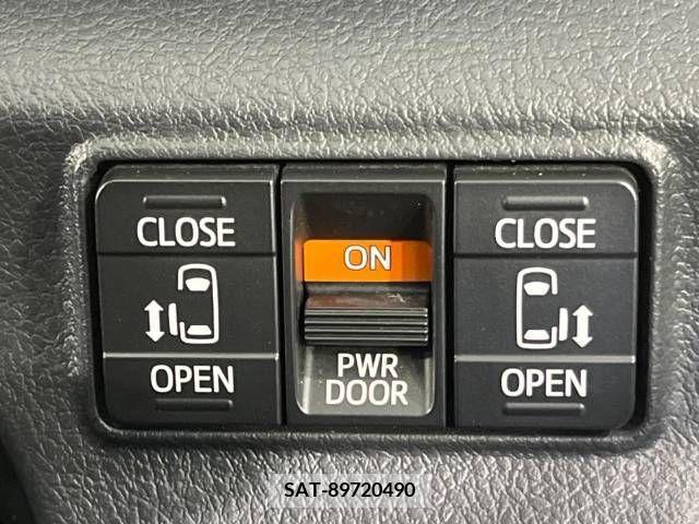 Toyota SIENTA 2016-06 368198-2
