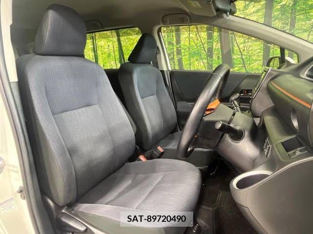 Toyota SIENTA 2016-06 368198-8