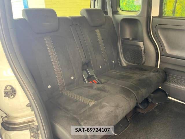 Honda N BOX CUSTOM 2019-10 279272-9