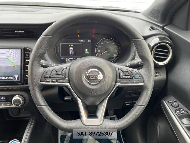 Nissan KICKS 2020-10 387158-11