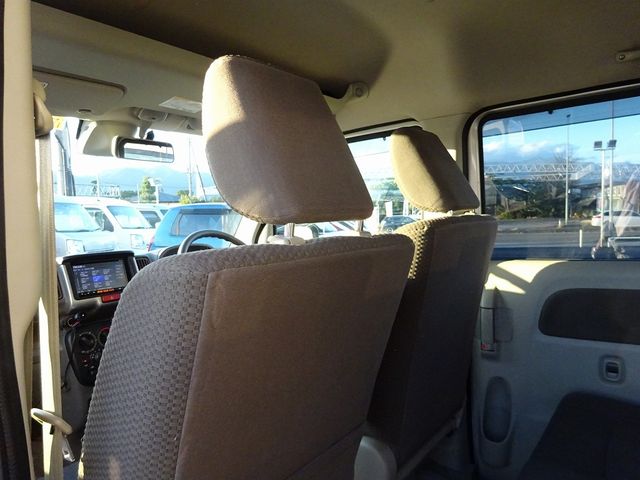 Nissan CLIPPER 2017-11 17709-12