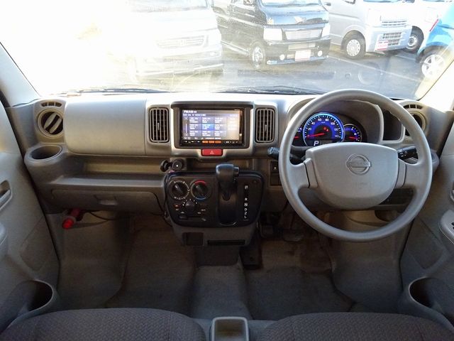 Nissan CLIPPER 2017-11 17709-13
