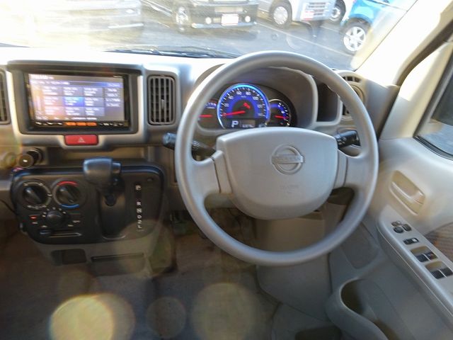 Nissan CLIPPER 2017-11 17709-14
