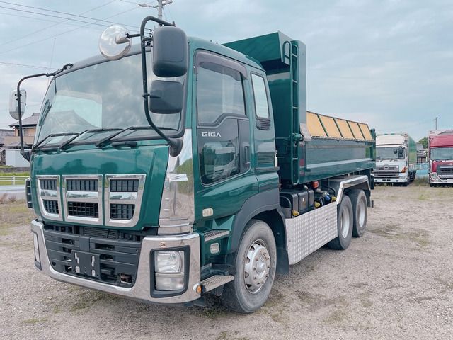 Isuzu GIGA 2015-10 12597-10