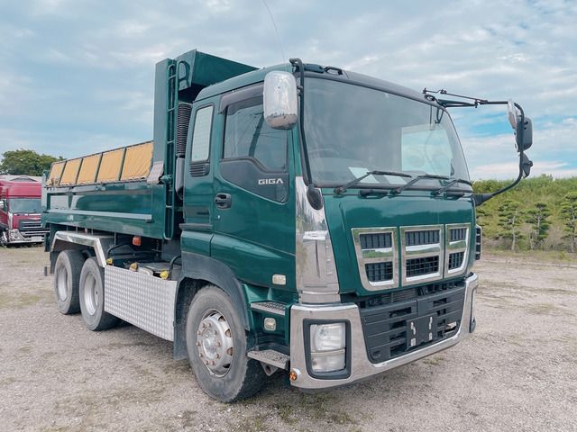 Isuzu GIGA 2015-10 12597-11