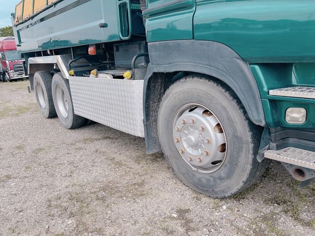 Isuzu GIGA 2015-10 12597-12