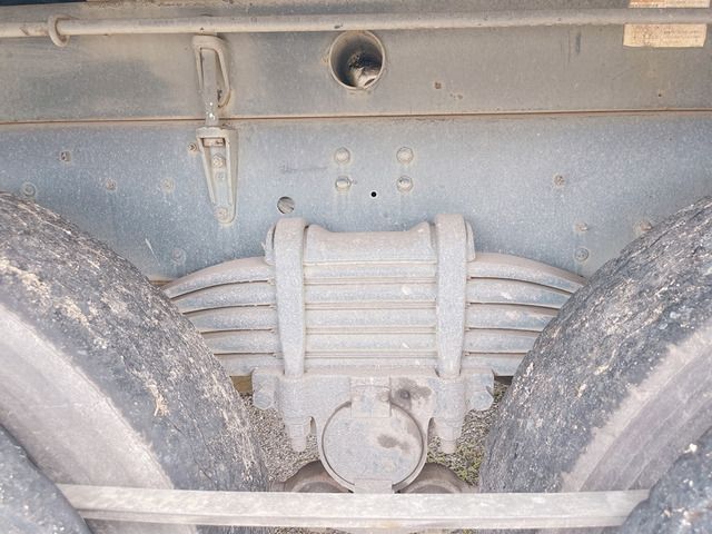 Isuzu GIGA 2015-10 12597-19