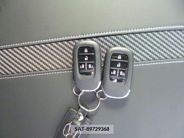 Honda N BOX CUSTOM 2024-06 392671-5