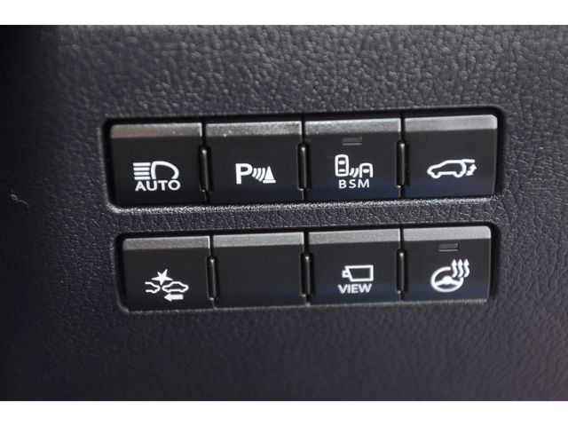 Lexus NX 2015-09 236-8