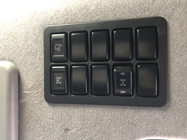 Isuzu GIGA 2013-09 15640-24