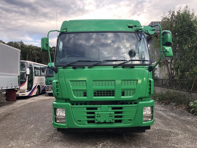 Isuzu GIGA 2013-09 15640-0