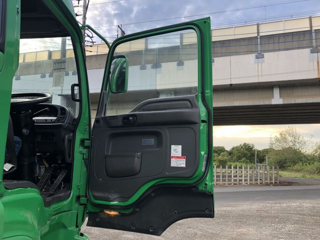 Isuzu GIGA 2013-09 15640-9