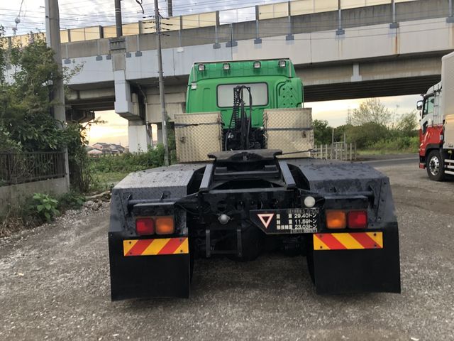 Isuzu GIGA 2013-09 15640-6