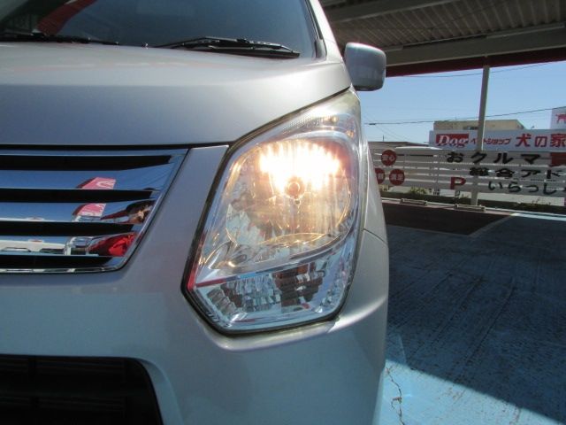 Suzuki WAGON R 2013-12 2775-8