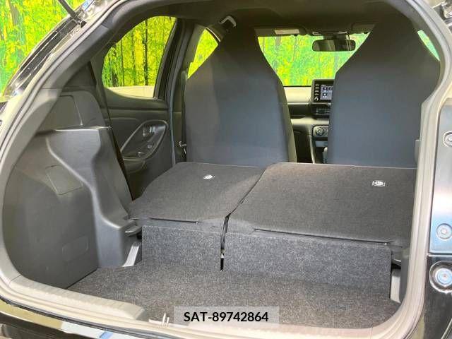 Toyota YARIS 2022-05 371418-10