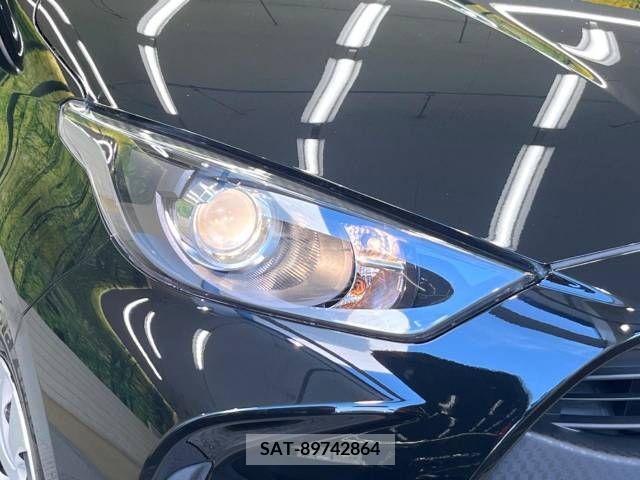 Toyota YARIS 2022-05 371418-12