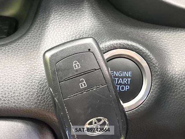 Toyota YARIS 2022-05 371418-7