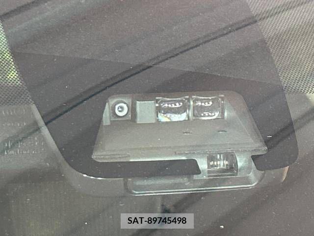Toyota VOXY 2018-12 289028-2
