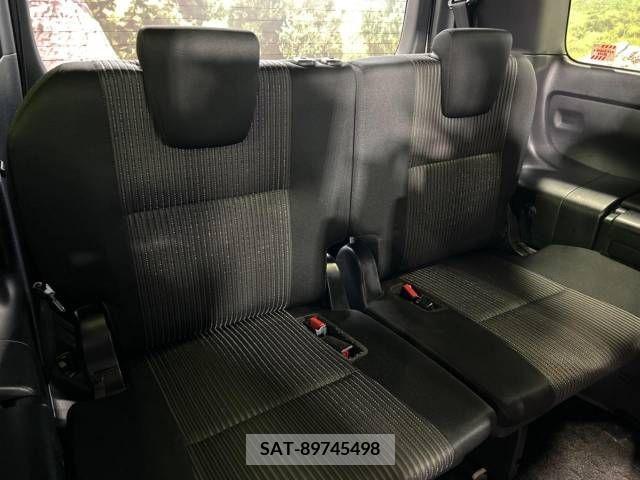 Toyota VOXY 2018-12 289028-10