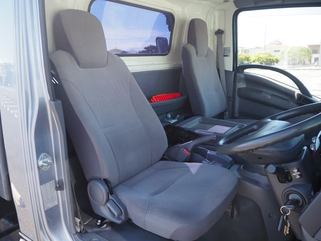 Isuzu ELF TRUCK 2012-10 23761-18
