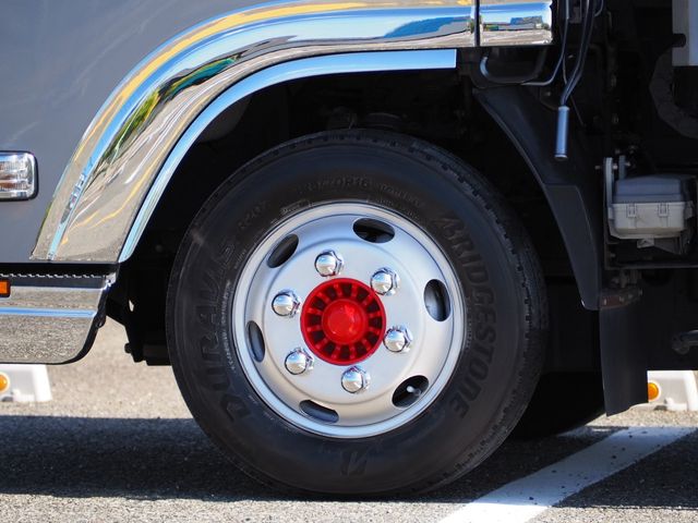 Isuzu ELF TRUCK 2012-10 23761-12