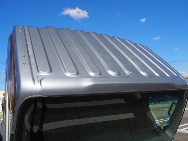 Isuzu ELF TRUCK 2012-10 23761-24