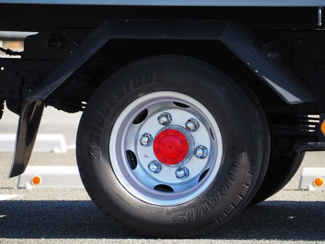 Isuzu ELF TRUCK 2012-10 23761-8