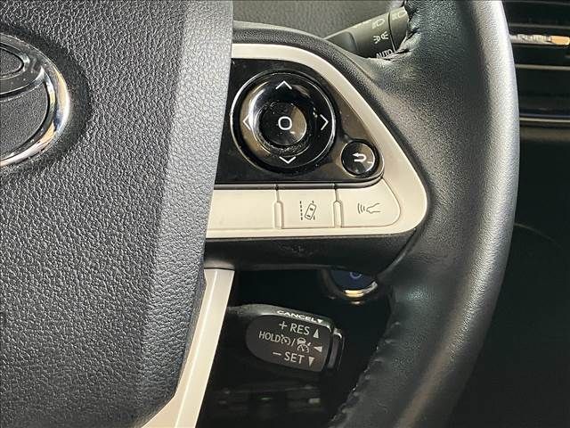 Toyota PRIUS 2016-01 193892-5