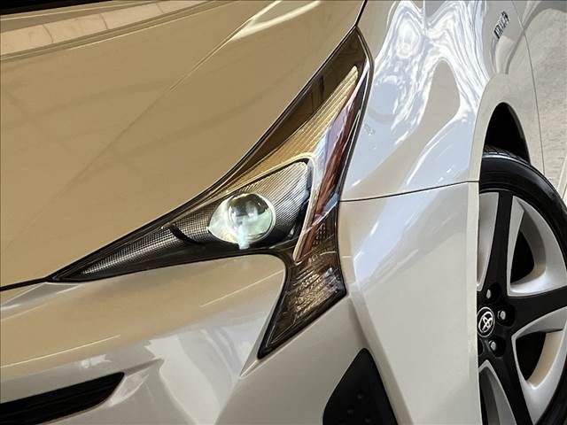 Toyota PRIUS 2016-01 193892-9