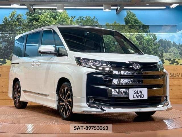 Toyota NOAH 2022-09 365117-18