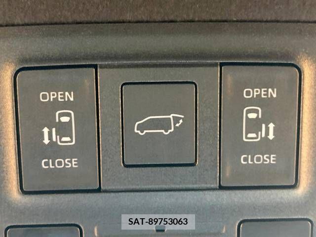 Toyota NOAH 2022-09 365117-8