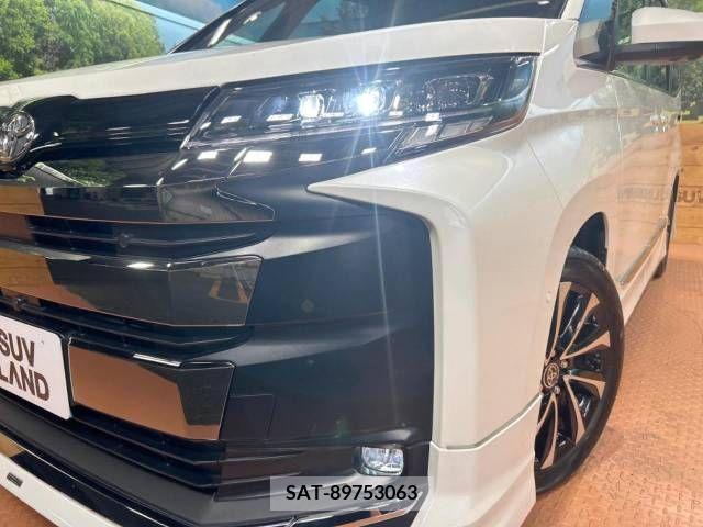Toyota NOAH 2022-09 365117-14