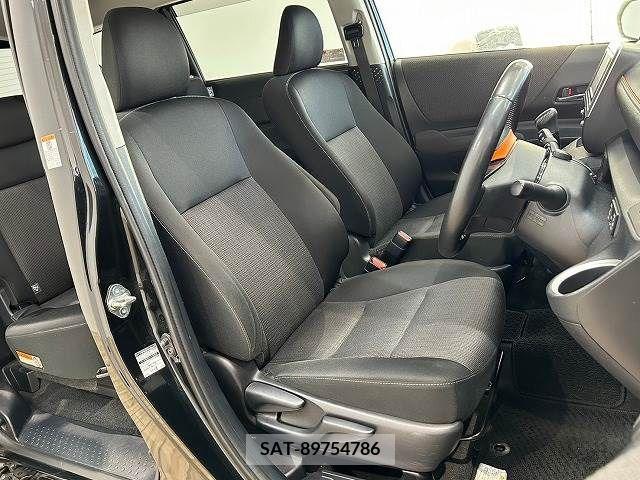 Toyota SIENTA 2019-01 216655-8