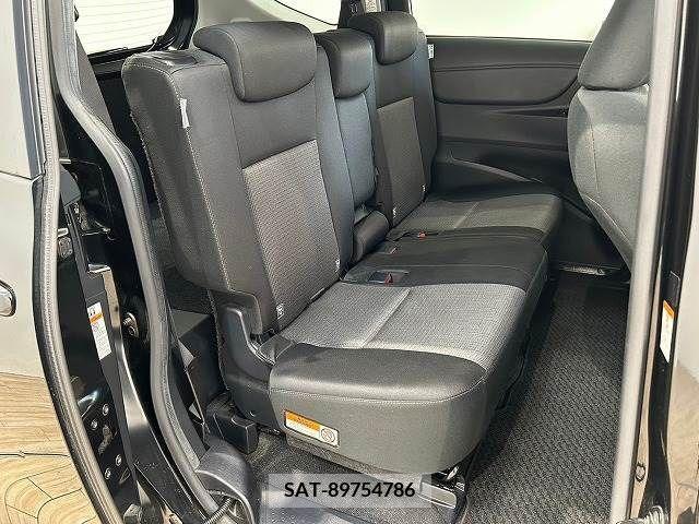 Toyota SIENTA 2019-01 216655-9